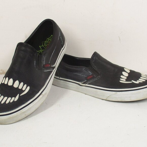 Vans Fangs Black/True White Slip Ons Size Men’s 9.5 Womens 11 - Picture 1 of 10